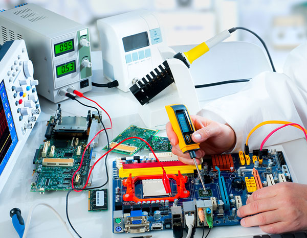 راهنمای یادگیری مهندسی برق (رشته‌ای که دنیای آینده رو می‌سازه و شاید سازنده‌اش تو باشی!)